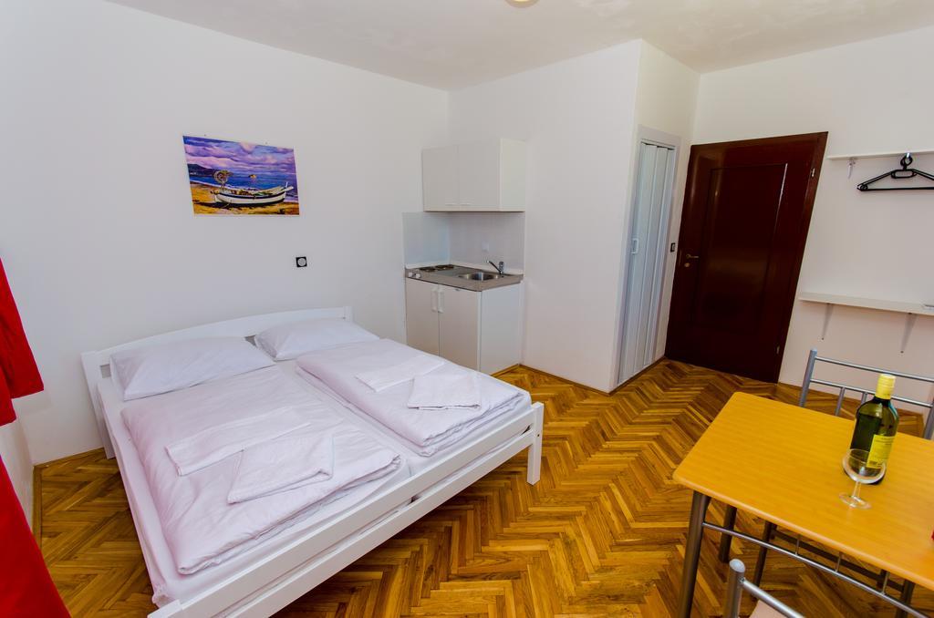 Apartments Balote Trogir Pokoj fotografie