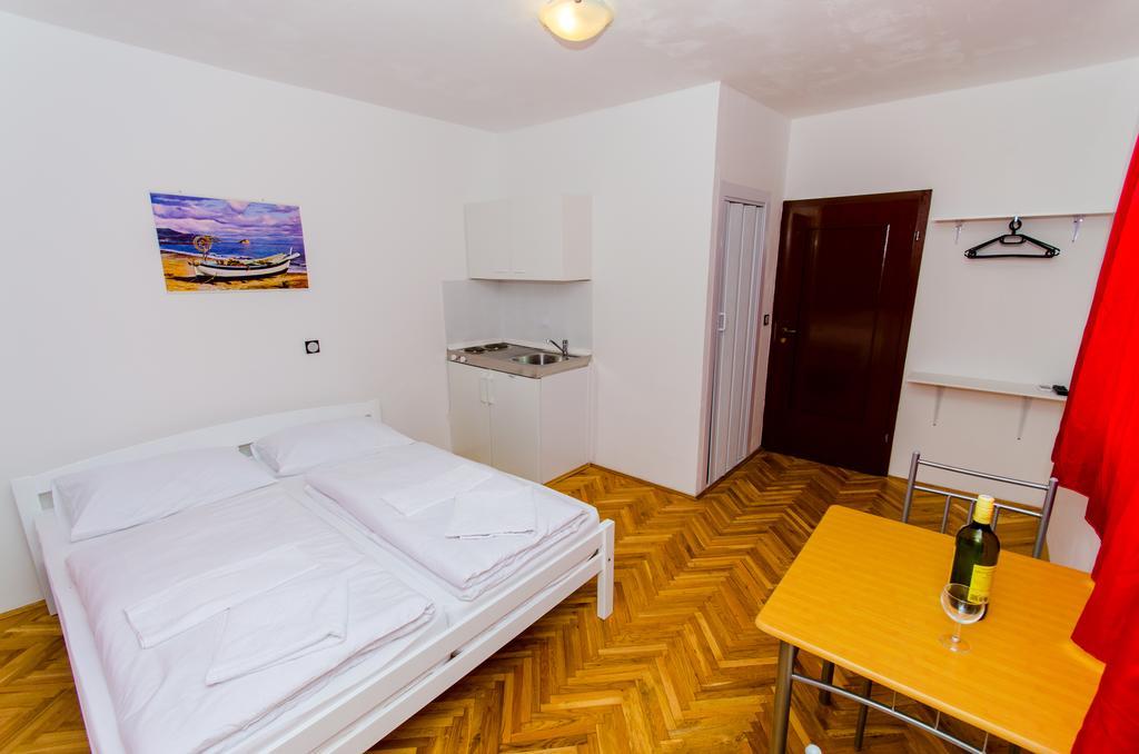 Apartments Balote Trogir Pokoj fotografie